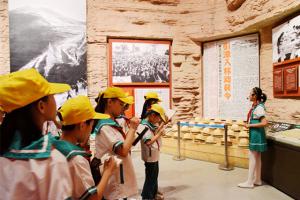 当一次红旗渠讲解员